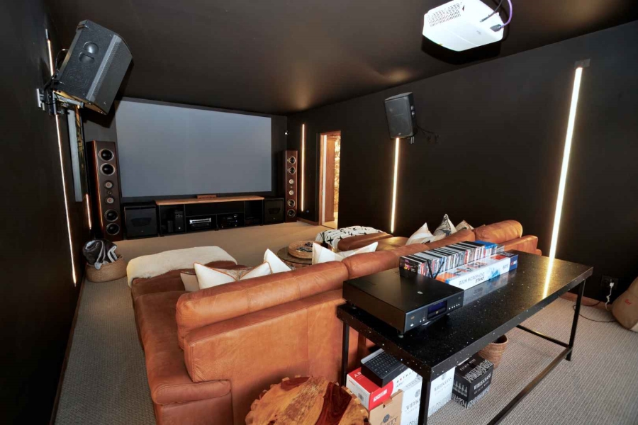 4 Bedroom Property for Sale in Stilbaai Wes Western Cape